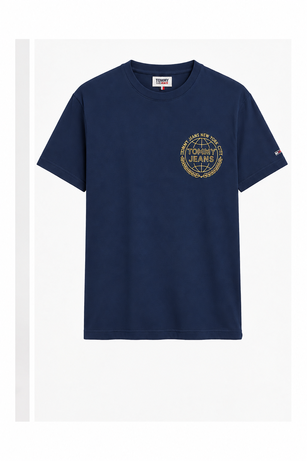 Colour: Navy | Tommy Jeans basketball chest logo T-shirt front product image Colour: Dessert Sky 